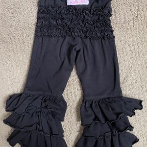 RuffleButts bell bottom leggings size 2T
